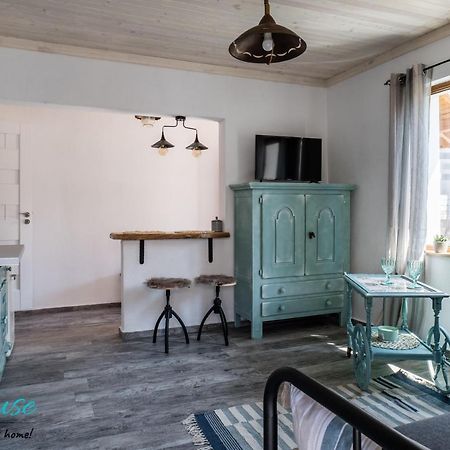 Our House Apartment โซโซโปล ภายนอก รูปภาพ