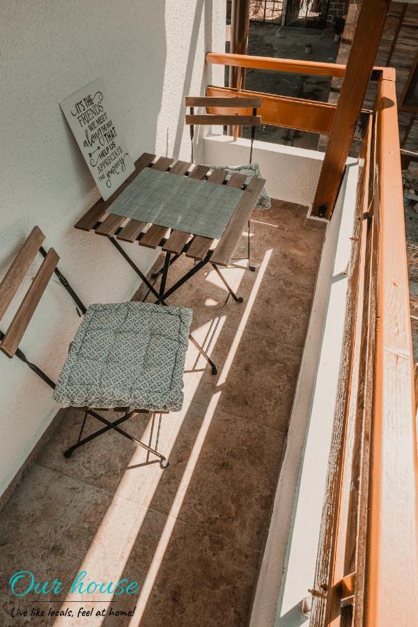 Our House Apartment โซโซโปล ภายนอก รูปภาพ