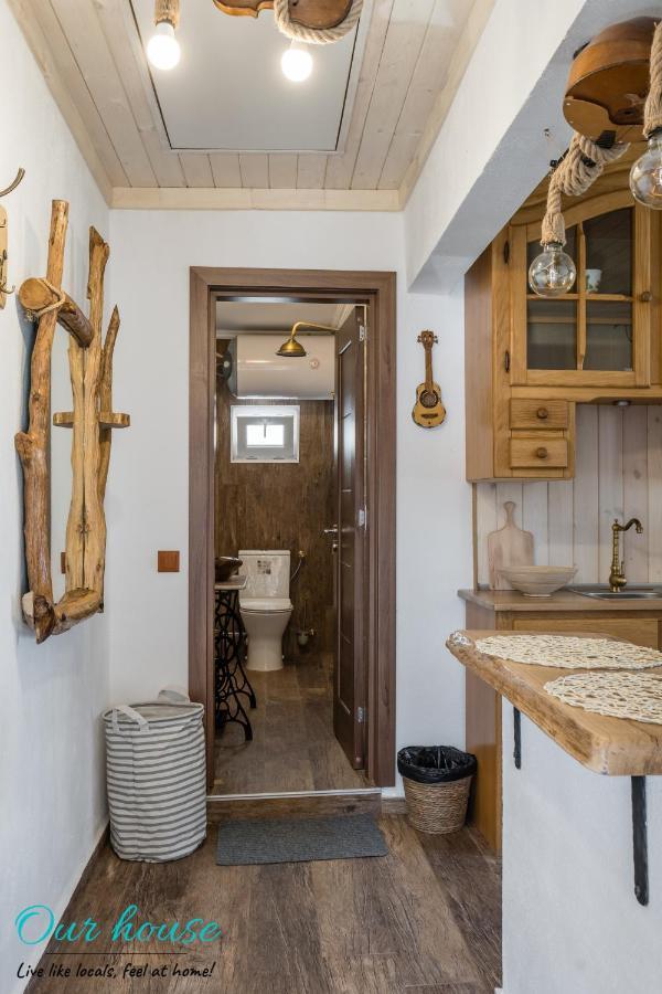 Our House Apartment โซโซโปล ภายนอก รูปภาพ
