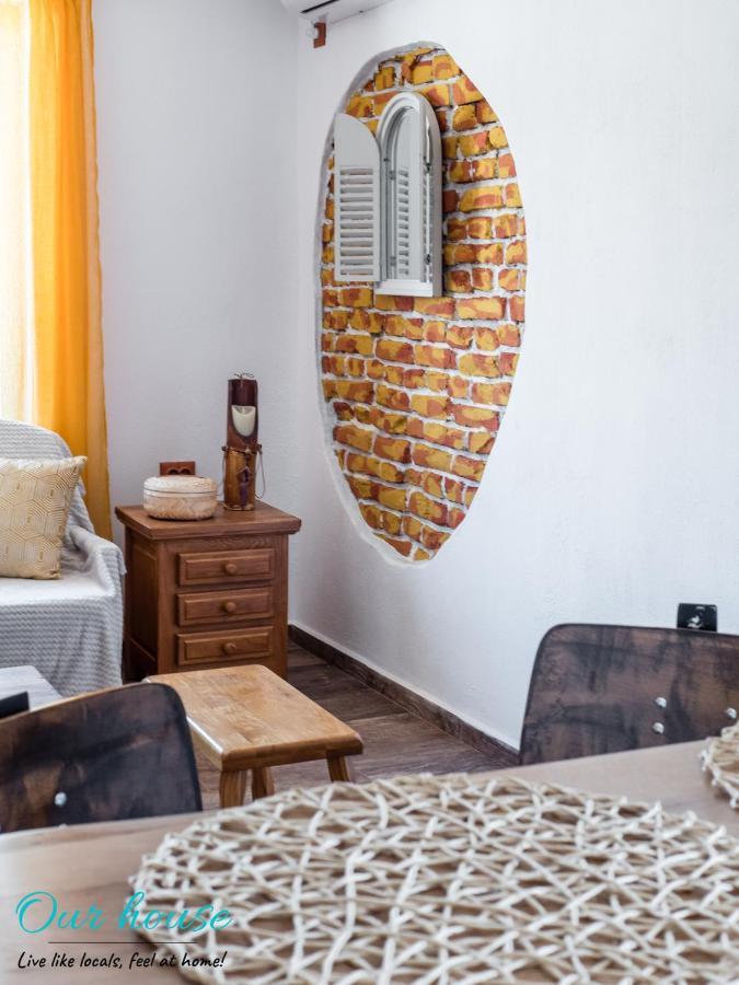 Our House Apartment โซโซโปล ภายนอก รูปภาพ