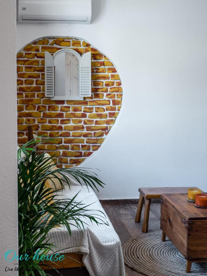Our House Apartment โซโซโปล ภายนอก รูปภาพ