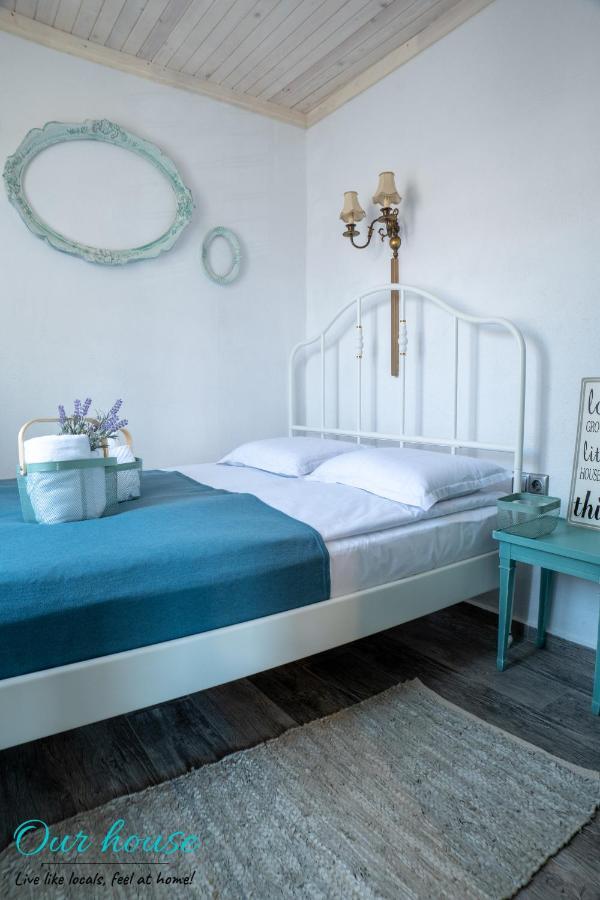 Our House Apartment โซโซโปล ภายนอก รูปภาพ