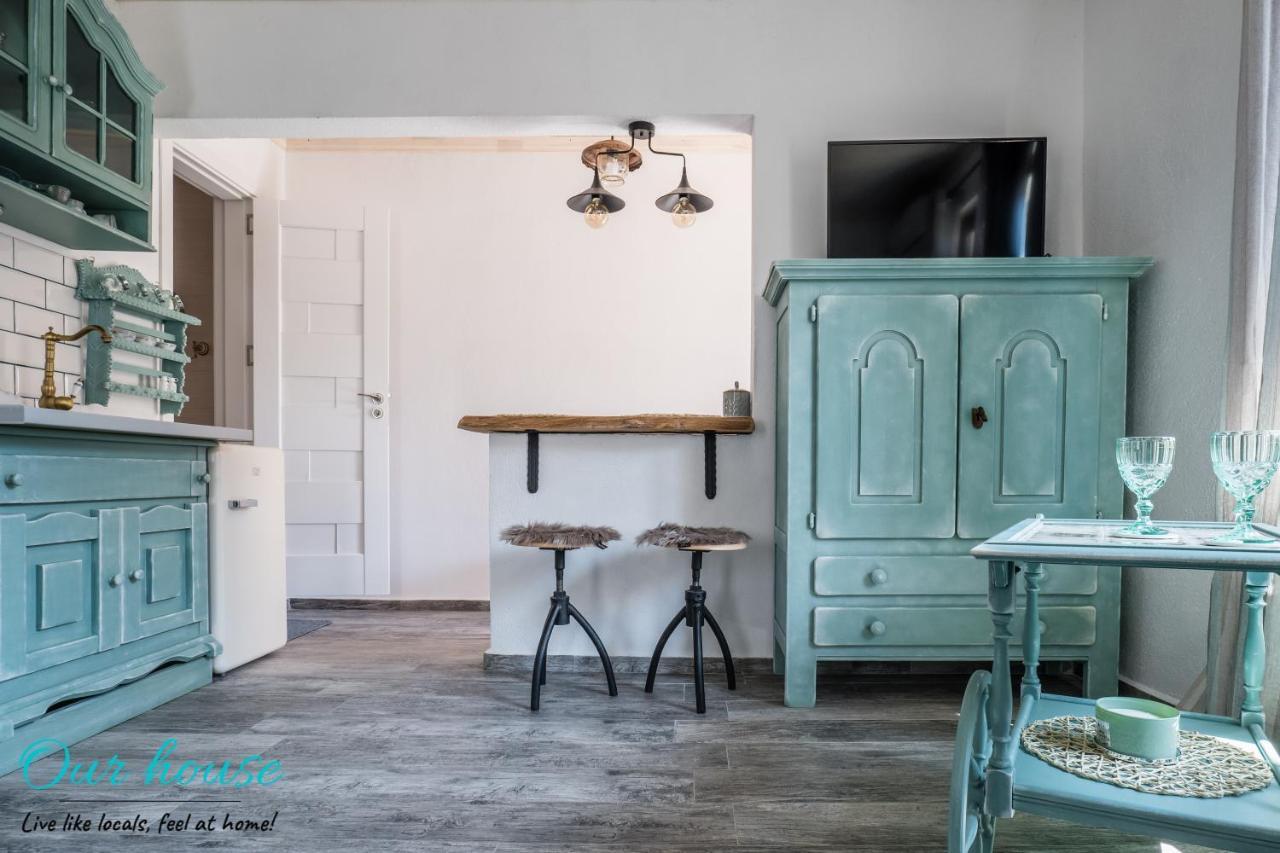 Our House Apartment โซโซโปล ภายนอก รูปภาพ